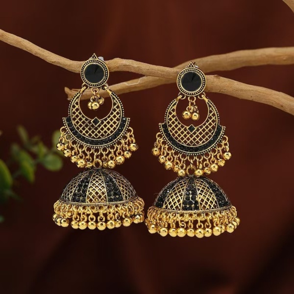 Bridal Gold Jhumka Design - Image 4