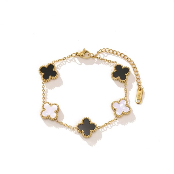 Four Leaf Clover Bracelet - Image 4