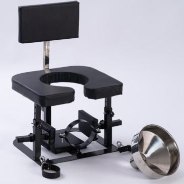 Queening Chair