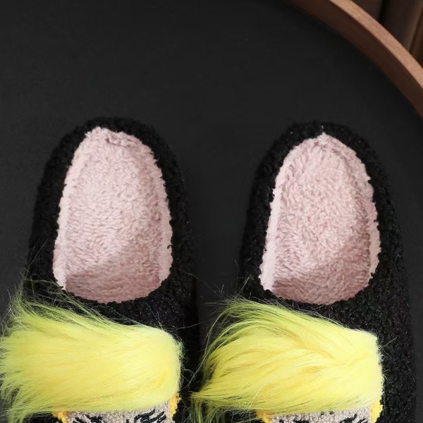 2 Pairs Concha Slippers - Image 4